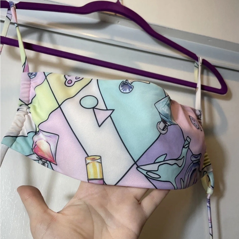 Oceanus Bathing Suit Top Bikini Size Medium Fun Print Swimwear Swim NWT